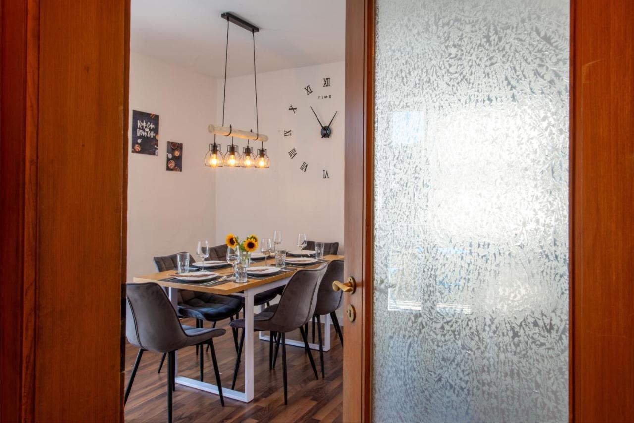 Bessa Homes 6 Personen 2 Schlafzimmer, 3 King Size, Betten, Balkon, Kueche Haag in Oberbayern Exterior foto