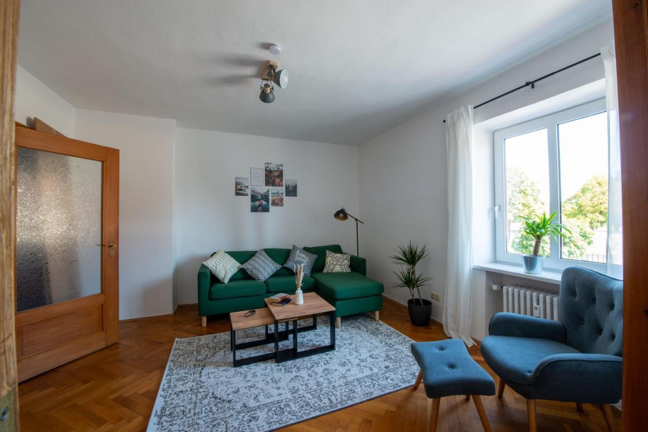 Bessa Homes 6 Personen 2 Schlafzimmer, 3 King Size, Betten, Balkon, Kueche Haag in Oberbayern Exterior foto